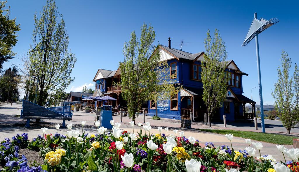 The Blue Pub Hotel Methven Eksteriør billede