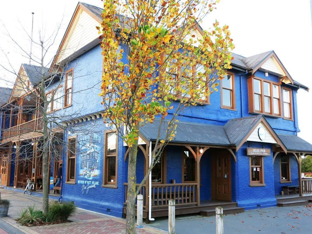 The Blue Pub Hotel Methven Eksteriør billede